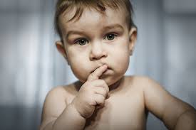What Can Amber Teething Necklaces Do For Your Baby?