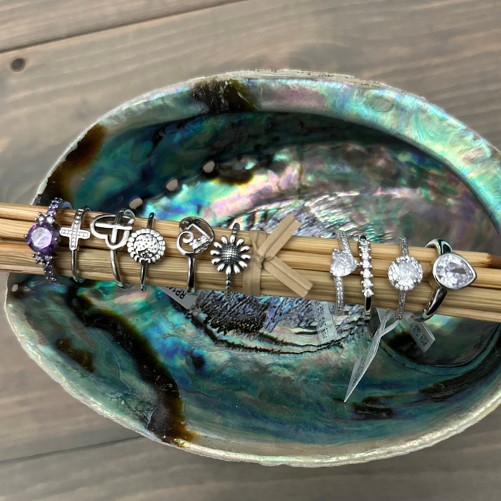 925 Sterling Silver Cross Ring: 925 Sterling Silver Cross Ring with Simulated Cubic Zirconia